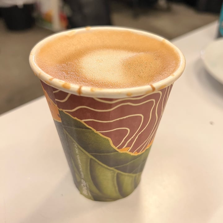 photo of Common Man Coffee Roasters Latte with soy milk shared by @skootykoots on  08 Sep 2022 - review