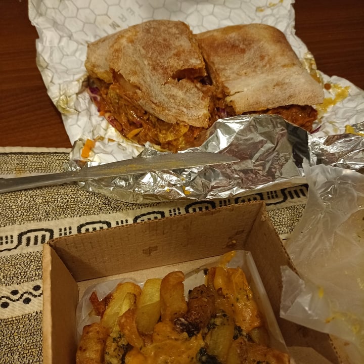 photo of Crisana Plant Based (Delivery y Take Away) Pulled Vegan shared by @lolyfracchia on  11 Sep 2022 - review