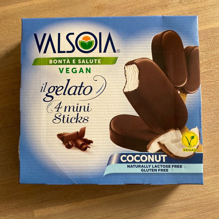 photo of Valsoia Mini Stecchi cocco cioccolato shared by @lorenavegana on  19 May 2021 - review