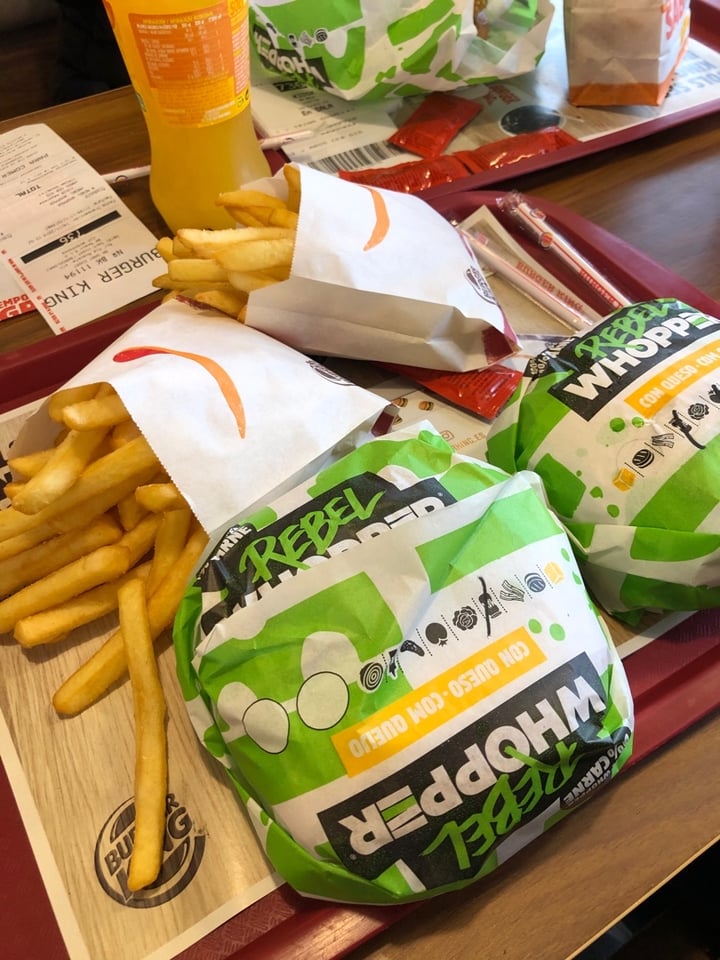 photo of Burger King Hamburguesa veg Rebel whopper shared by @adrianafos on  21 Nov 2019 - review