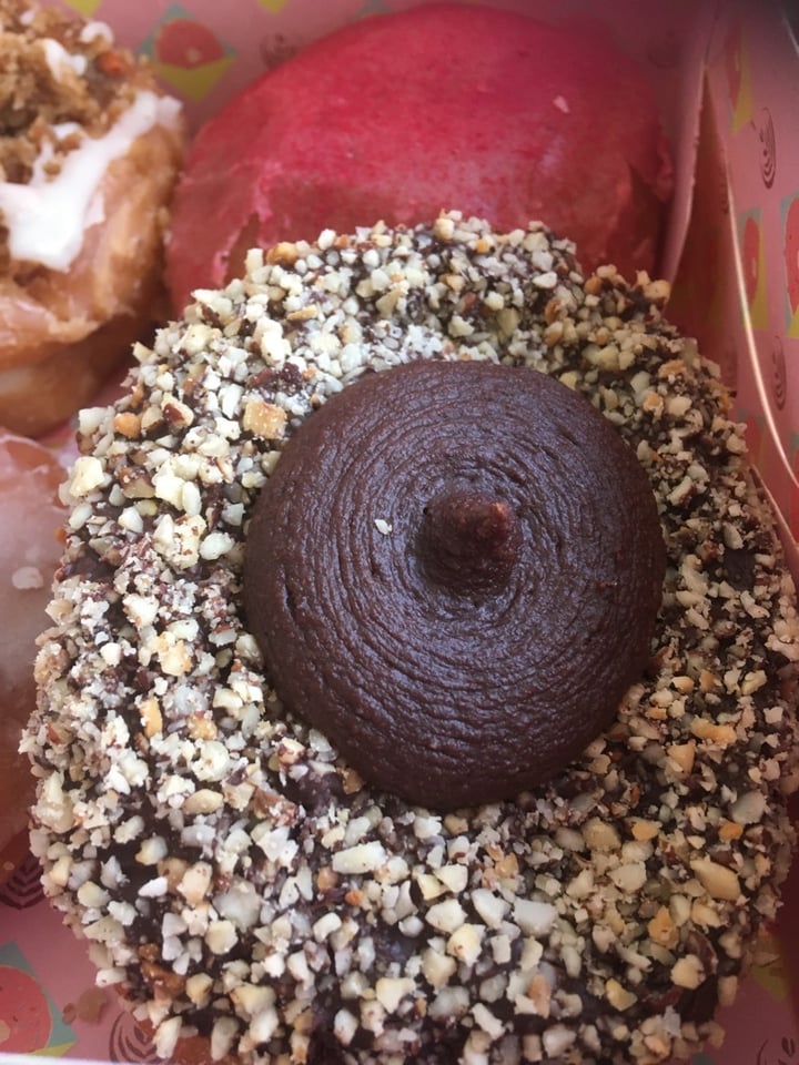 photo of Brammibal's Donuts Donut Azucarada shared by @ginacorleone on  03 Apr 2020 - review