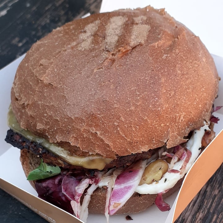 photo of Van Ver Burger Ciapa Lì shared by @beatricetralla on  23 Dec 2021 - review