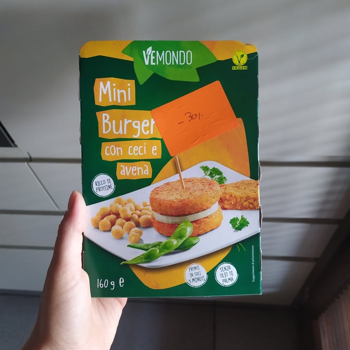 photo of Vemondo Mini Burger con Ceci e Avena shared by @iglooo on  28 Jul 2022 - review