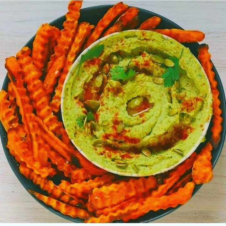photo of Green avocado Avocado shared by @notis on  13 Apr 2021 - review