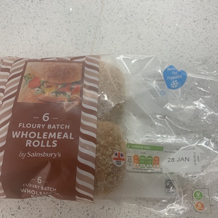 review photo of Sainsbury's Wholemeal rolls shared by @tarara on 28 Jan 2020 - review
