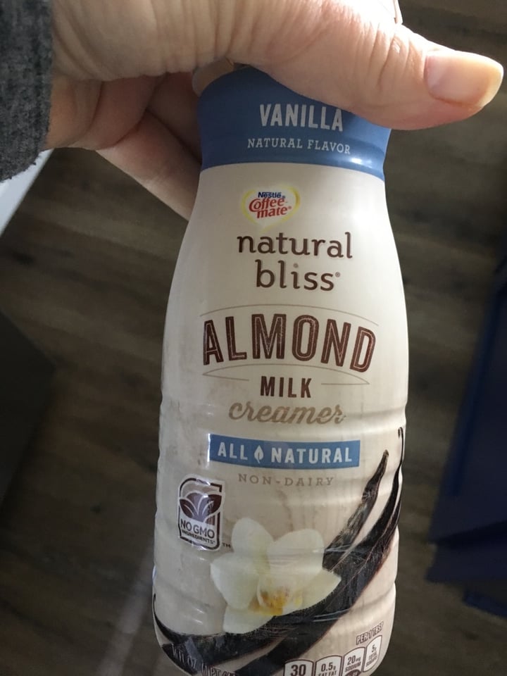 photo of Coffee mate natural bliss Vanilla Almond Milk Creamer shared by @wendyk on  22 Jan 2020 - review