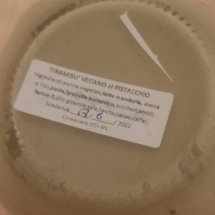 review photo of Mascherpa tiramisù + coffee Tiramisù vegano al pistacchio shared by @lauramangone on 16 Jun 2022 - review