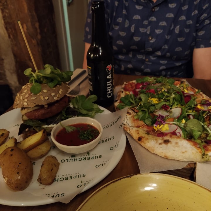 photo of SUPERCHULO MADRID Hamburguesa vegana shared by @marinasnchez on  21 Jun 2021 - review