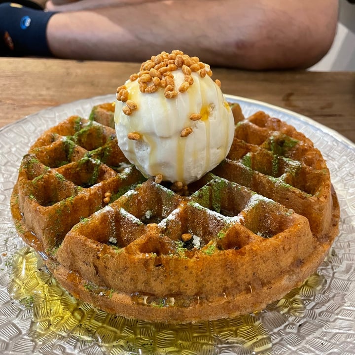 photo of Hvala Craig Road Dairy-free waffles shared by @kimjongquiche on  25 Aug 2021 - review