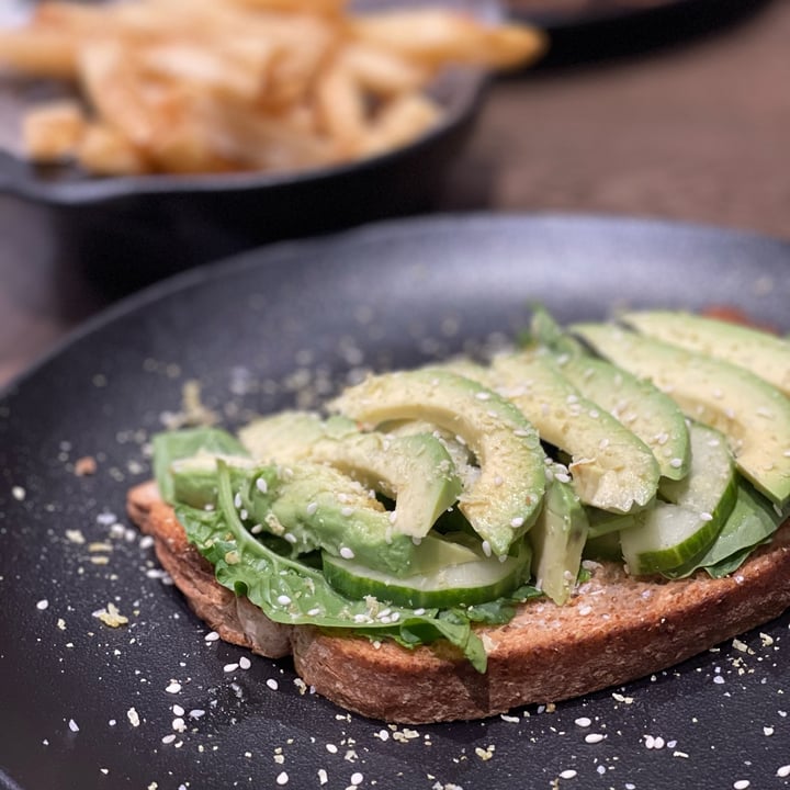 photo of Mugg & Bean Avo and Rainbow Toast shared by @lenicpretorius on  29 Apr 2022 - review