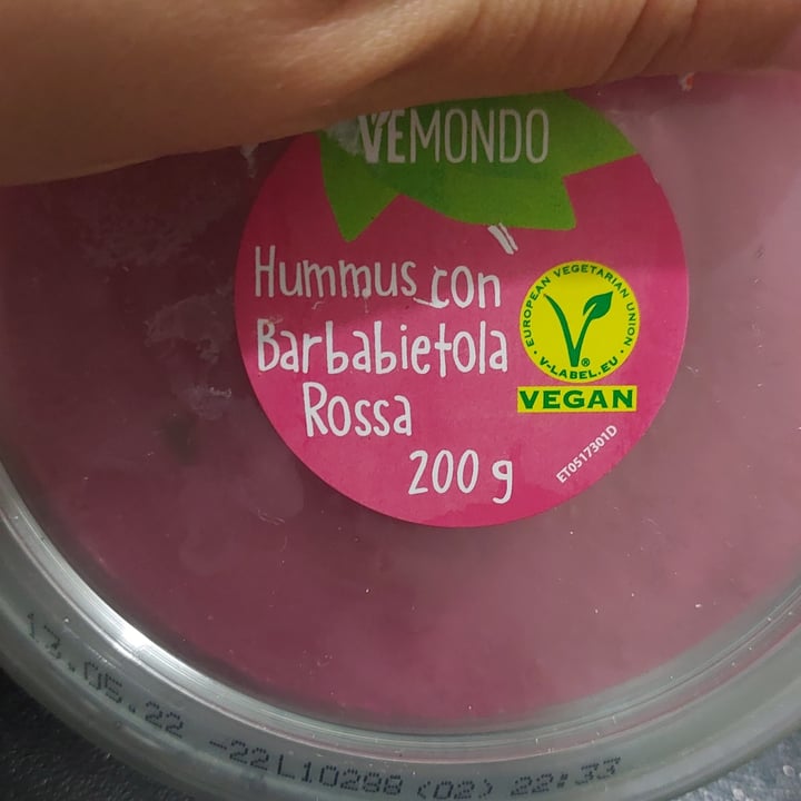 review photo of Vemondo hummus alla barbabietola shared by @martillaveg on 09 May 2022 - review