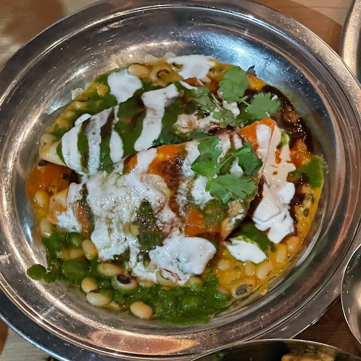 photo of The Sudra Potato samosas chaat shared by @visanqui on  08 Apr 2021 - review