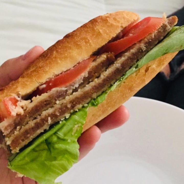 photo of Veganius Sándwich de Milanesa de Seitán shared by @valentinamedrano on  07 Mar 2020 - review