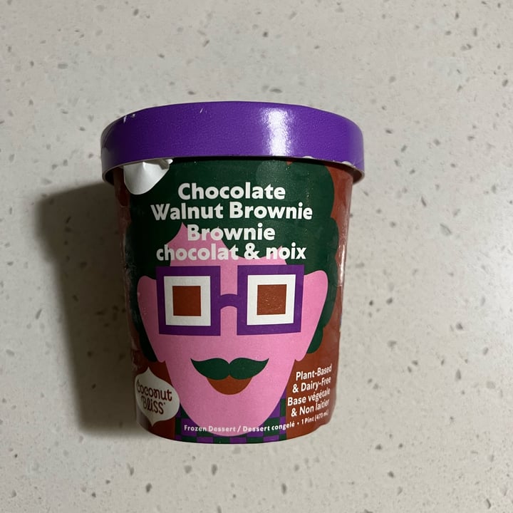 review photo of Coconut Bliss Chocolate Walnut Brownie shared by @gassia on 06 Jan 2022 - review