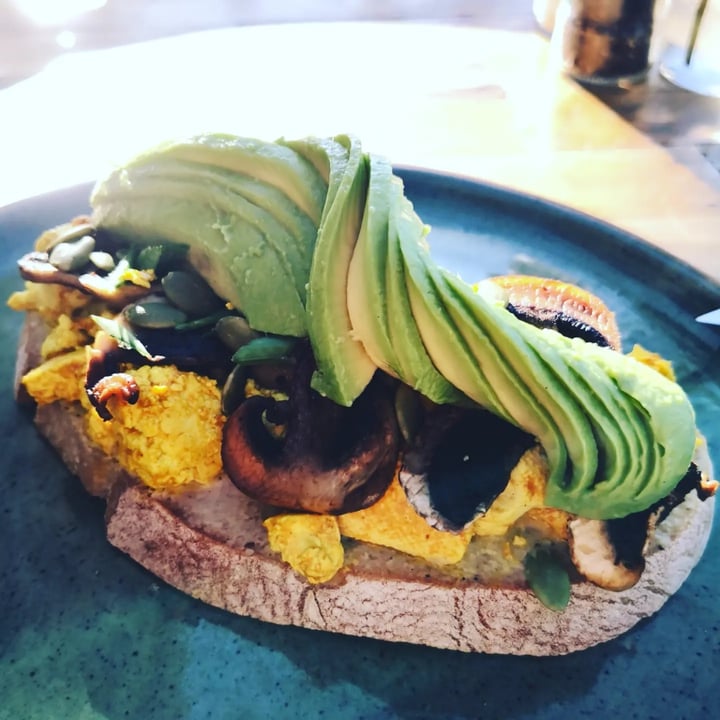review photo of The Kindred Kitchen tofu scramble shared by @liezle on 28 Jul 2022 - review
