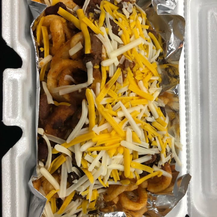 review photo of Smoovies Chili cheese fries shared by @wholefoodwholehearts on 26 Mar 2022 - review