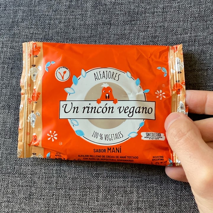 photo of Un Rincón Vegano Alfajor de Maní shared by @lobodecrin on  23 Aug 2022 - review