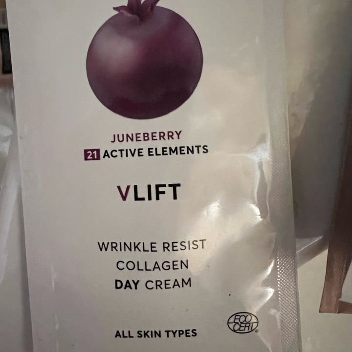 review photo of Mossa Cosmetics Juneberry Cream shared by @tizy383 on 30 Jun 2022 - review