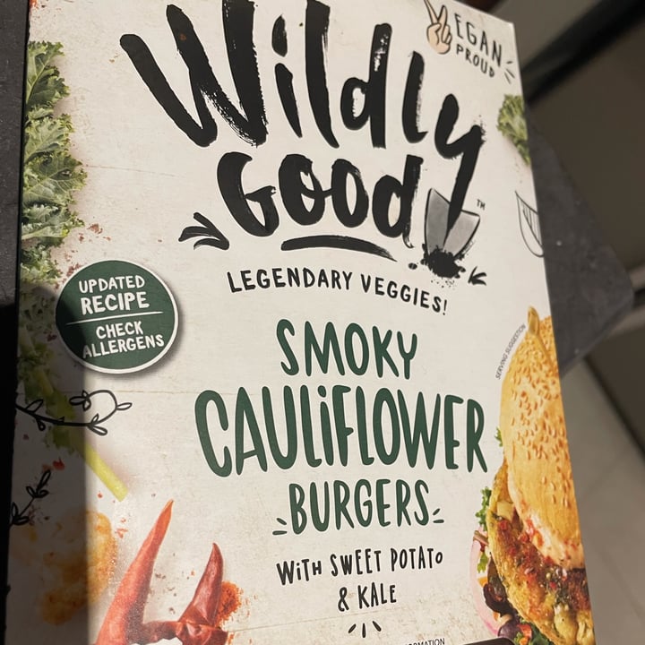photo of Wildly good Smokey Cauliflower Burgers shared by @plantbasedancer on  16 Oct 2021 - review