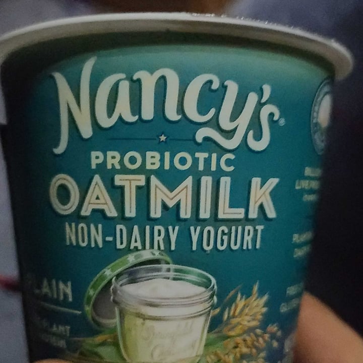 photo of Nancy's Yogurt Nancys oatmilk yogurt shared by @philocalypso on  08 Jul 2020 - review