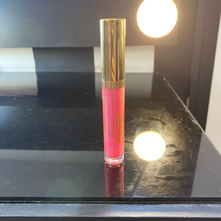 review photo of Milani Stellar Lights Holographic Lip Gloss Prismatic Pink shared by @alicegoldweight on 11 Jul 2020 - review