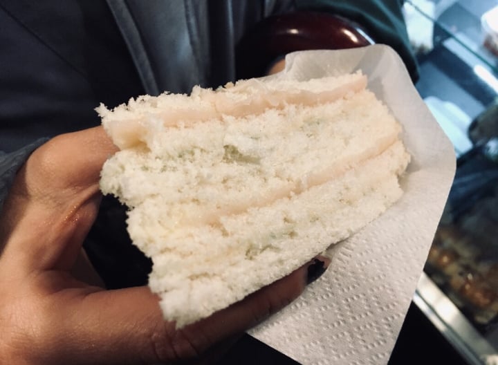photo of Futuro Veggie - Coffee & Deli Sándwich de miga sabor Roquefort shared by @catmitortuga on  18 Sep 2019 - review