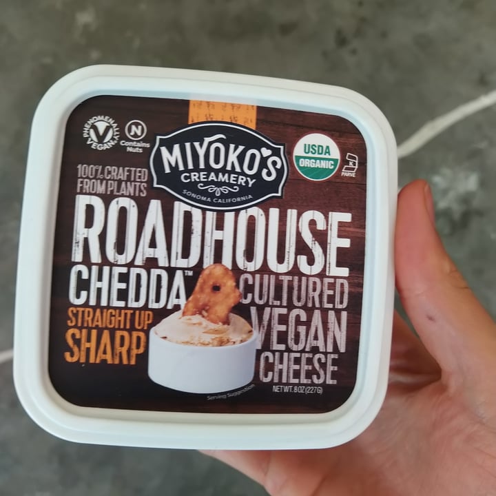 photo of Miyoko's Creamery Cheers to Cheddah Roadhouse Cheese Spread shared by @hannmann on  28 Sep 2020 - review