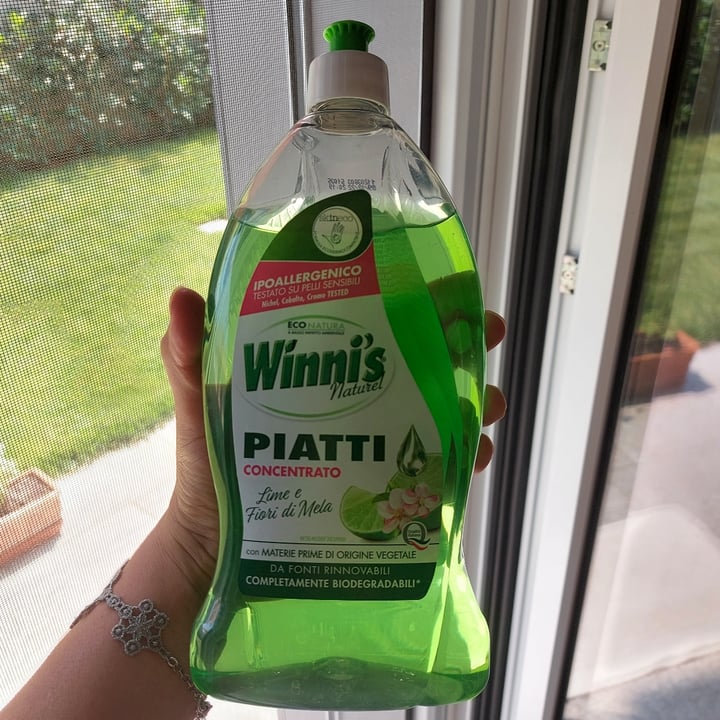 review photo of Winni's Naturel Detersivo per piatti lime e fiori di mela shared by @silviaiaia2701 on 17 Jul 2022 - review