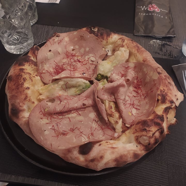 review photo of Pizzeria "I Partenopei" Brescia rugiada Veg shared by @monicaswami on 30 Oct 2022 - review