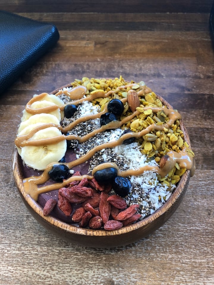 photo of Crux comptoir Acai Bowl shared by @cassou on  29 Jan 2020 - review