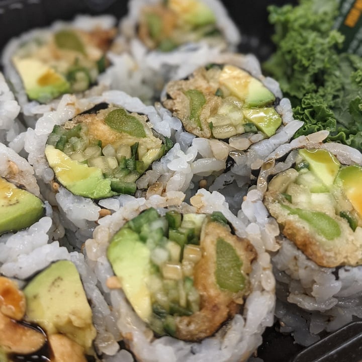 photo of MOMO Sushi AAC Roll shared by @iszy on  01 Feb 2022 - review