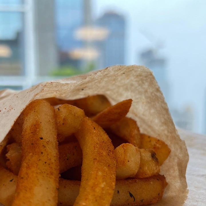 photo of Marty's V Burger Restaurant Fries shared by @beatrizvegan on  18 Jul 2022 - review