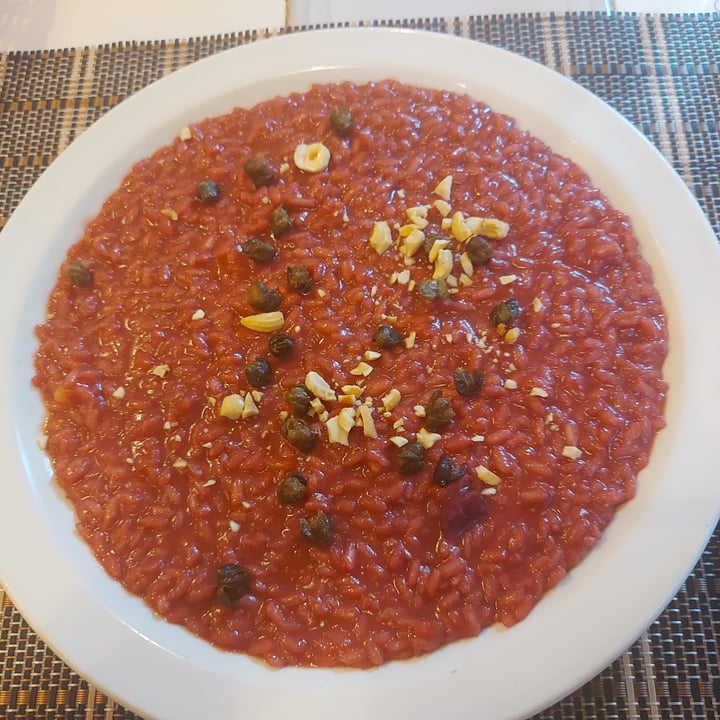 photo of Ma Va' ? Restaurant Roma Risotto con Rapa Rossa, Noci E Capperi shared by @ricciocapriccio on  31 Jul 2022 - review