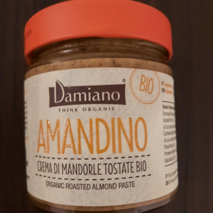photo of Damiano Amandino-crema di mandorle tostate bio shared by @rossellayume on  12 Dec 2021 - review