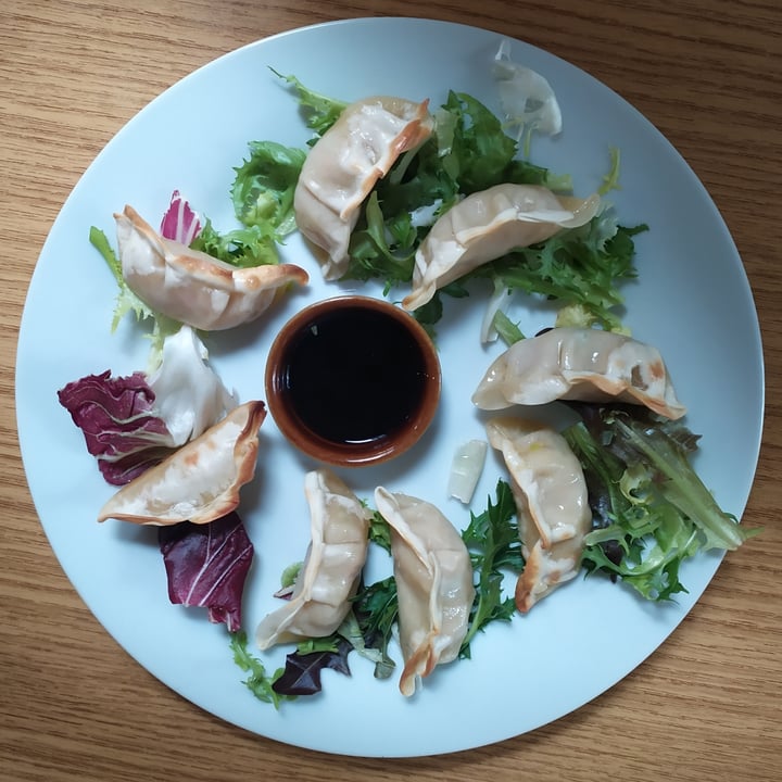 photo of Jardin Urbano Gyozas shared by @rominaguch on  05 Mar 2022 - review
