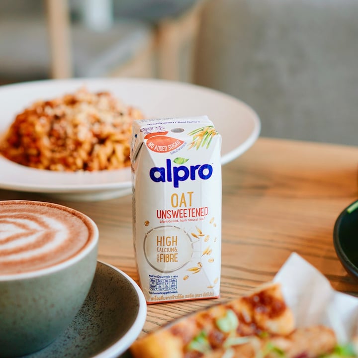 review photo of Alpro Alpro Oat shared by @planv on 31 May 2022 - review