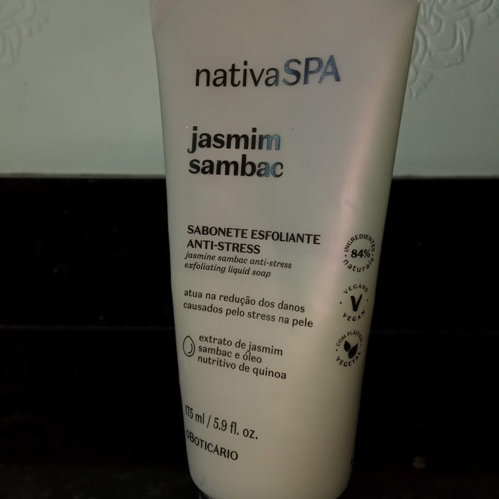 photo of O Boticário Jasmin Sambac - Sabonete Esfoliante Anti-stress shared by @denisesoares on  04 May 2022 - review