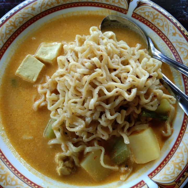 photo of Siboghana Waroeng - House Of Mandala Ease Kare Noodle shared by @poppyprl on  31 Dec 2020 - review