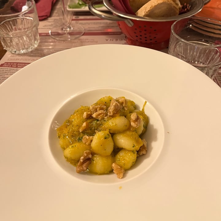 photo of Mattacena gnocchetti com broccoletti, zucca gialla e noci shared by @federicareganzani on  24 Sep 2022 - review