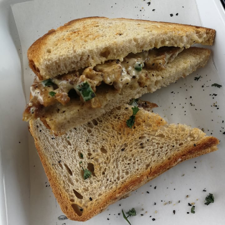 photo of Oh My Soul Cafe Chickless Mayo Toastie shared by @yuyubunny on  25 Mar 2021 - review