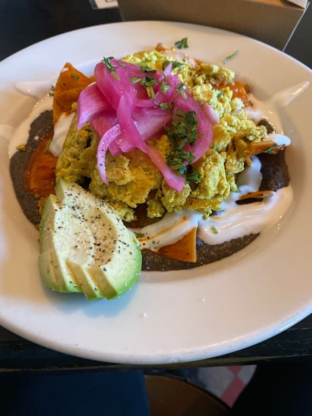Photo of the dish “chilaquiles”
