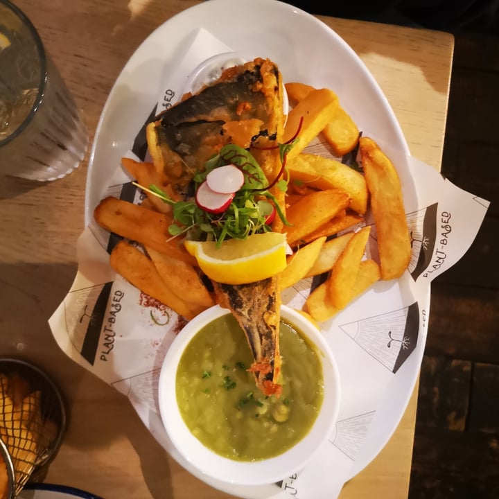 photo of Unity Diner The UD Tofish & Chips shared by @skymango76 on  26 Oct 2022 - review