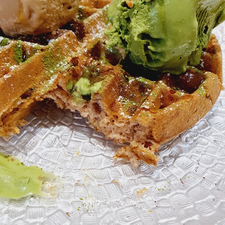 photo of Hvala Keong Saik Dairy-Free Waffles shared by @veggiexplorer on  01 Dec 2020 - review