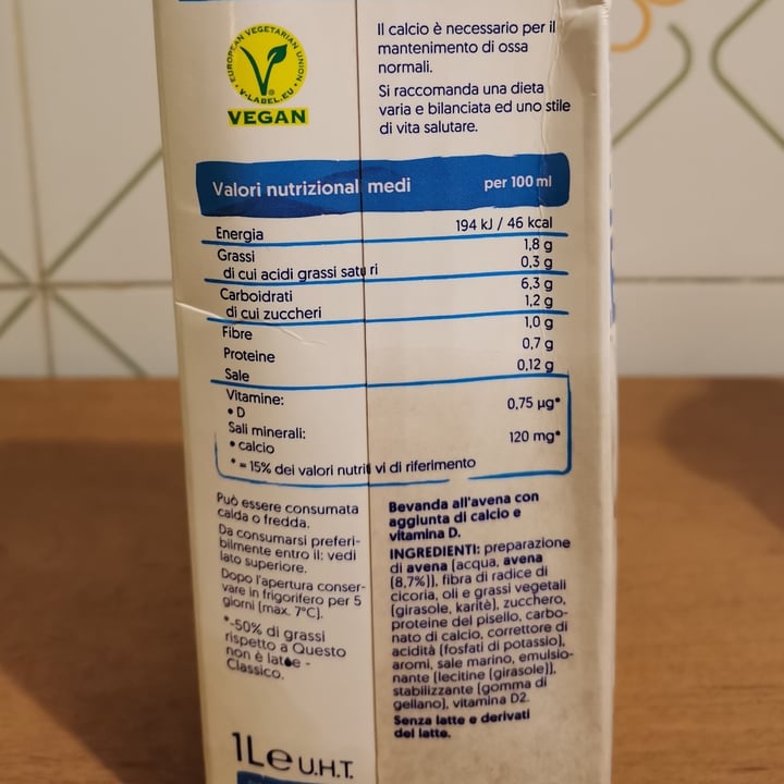 review photo of Alpro This is Not Milk Classic Questo Non è Late Classico shared by @giuliagraziano on 16 Jun 2022 - review