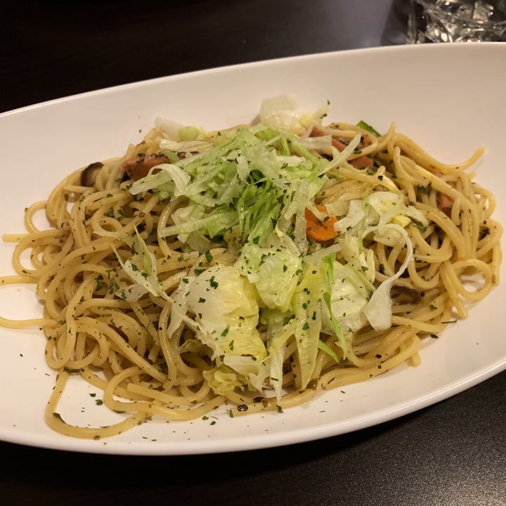 review photo of Roma's Deli Spaghetti Aglio Olio shared by @judihe on 15 Apr 2019 - review