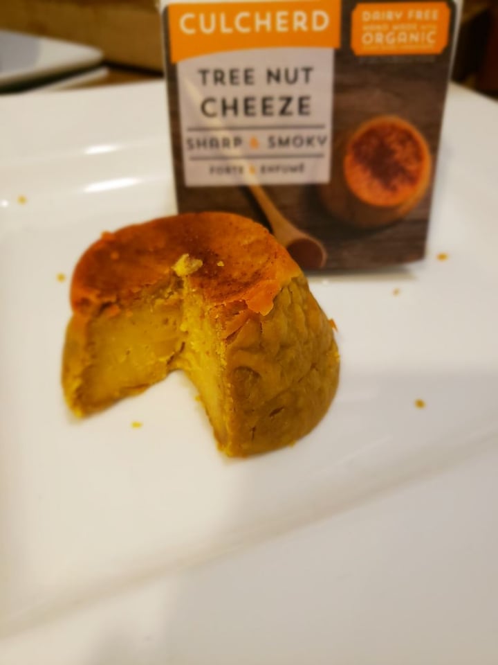 review photo of Culcherd Culcherd Tree Nut Cheeze Sharp & Smoky shared by @ikacso on 10 Sep 2019 - review