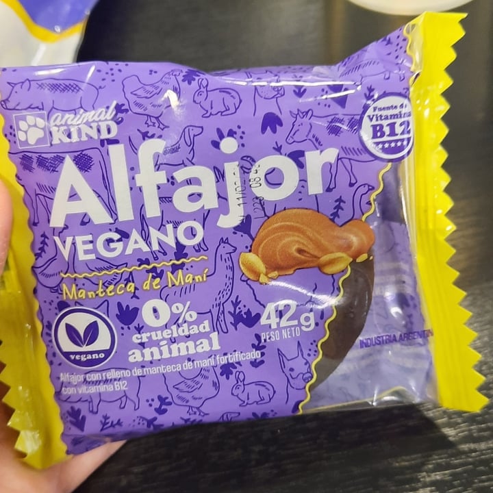 review photo of Animal kind Alfajor Con Manteca De Mani shared by @luciabarbin on 29 Sep 2022 - review