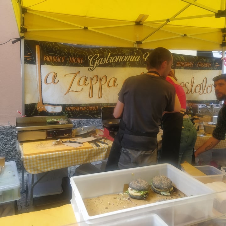 photo of La zappa e il mestolo Burger vegetale shared by @biancafurii on  26 Apr 2022 - review