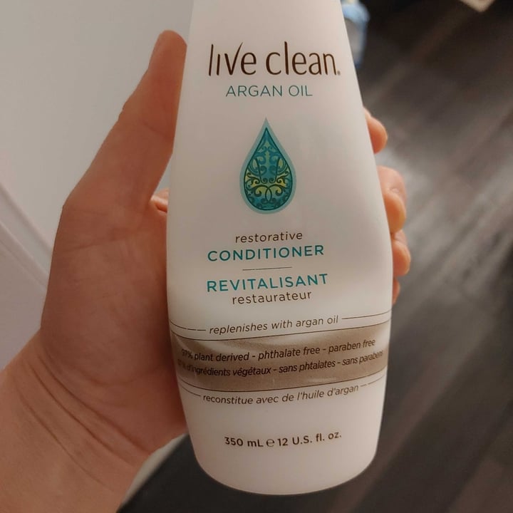 photo of Live Clean Argan Oil Restorative Shampoo shared by @jessica19 on  22 Nov 2021 - review