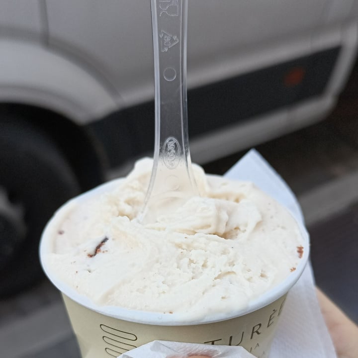 review photo of Accademia del Gelato Gelato burro d'arachidi shared by @martabiason on 29 Apr 2022 - review